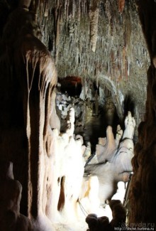 Шикарная пещера на Халкидики — буйство природы