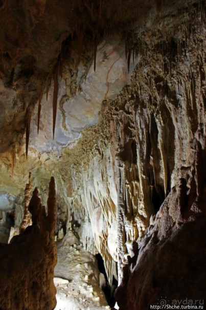 Шикарная пещера на Халкидики — буйство природы