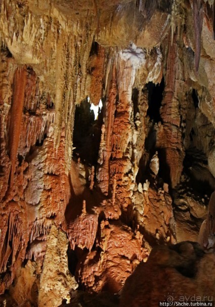 Шикарная пещера на Халкидики — буйство природы