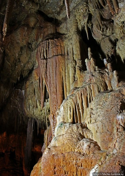 Шикарная пещера на Халкидики — буйство природы