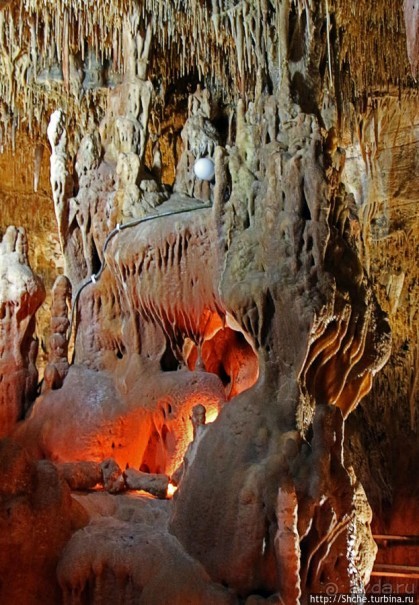 Шикарная пещера на Халкидики — буйство природы