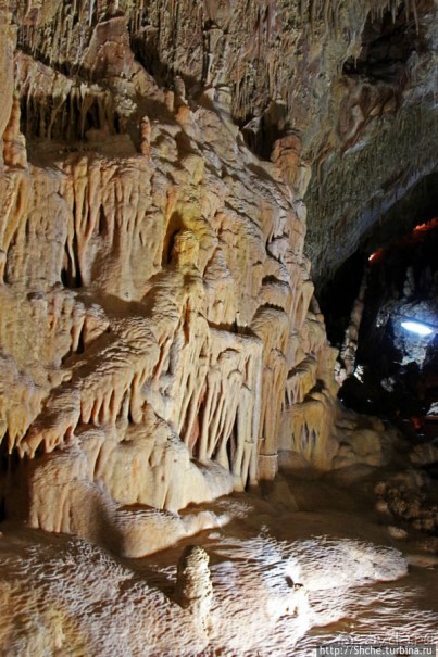 Шикарная пещера на Халкидики — буйство природы
