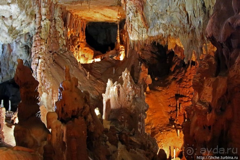 Шикарная пещера на Халкидики — буйство природы