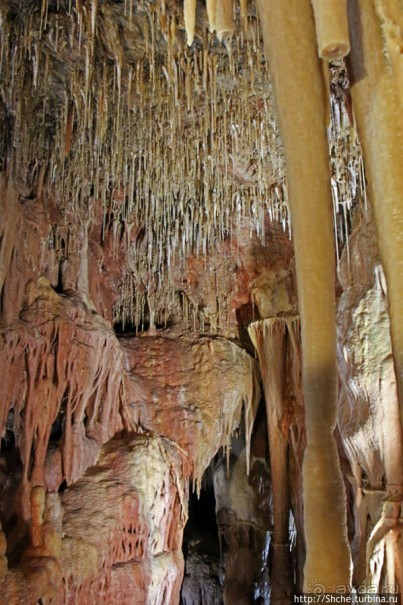 Шикарная пещера на Халкидики — буйство природы