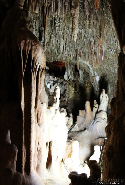 Шикарная пещера на Халкидики — буйство природы
