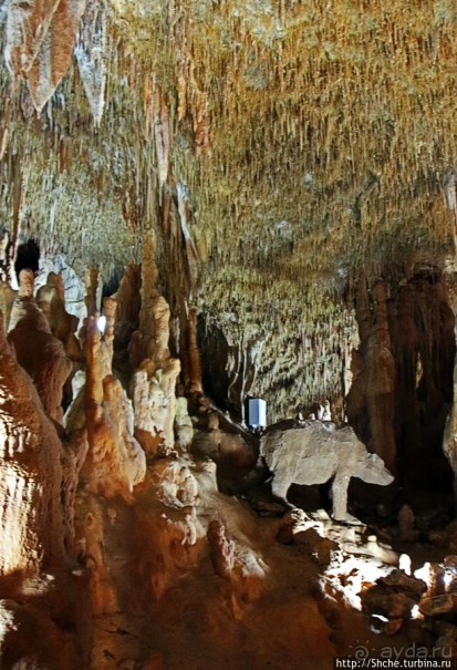 Шикарная пещера на Халкидики — буйство природы