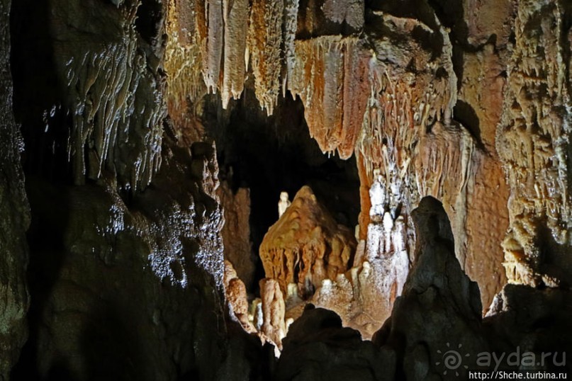 Шикарная пещера на Халкидики — буйство природы