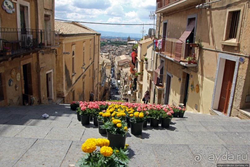 Лестница св.Марии на Горе — визитная карточка Кальтаджироне