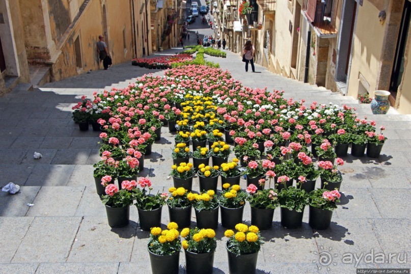 Лестница св.Марии на Горе — визитная карточка Кальтаджироне