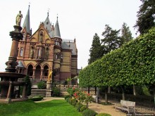 Замково-парковый ансамбль Драхенсбург, прямо из сказки