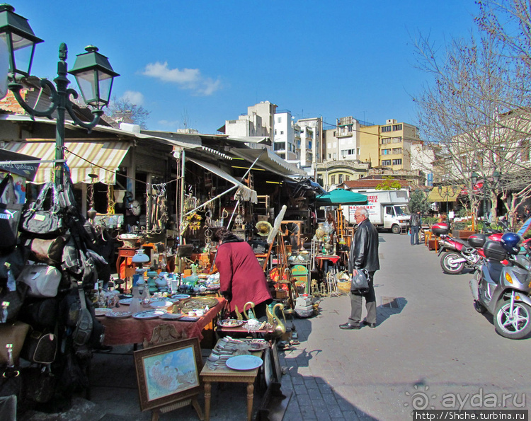 Монастираки. Район букинистов, антикваров и ... ширпотреба
