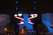 Уникальное свето-музыкальное шоу 60-тонных конструкций