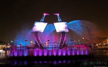 Уникальное свето-музыкальное шоу 60-тонных конструкций