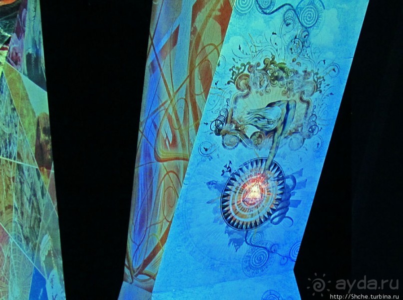 Альбом отзыва ""Кристальные миры Сваровски" - зал за залом"