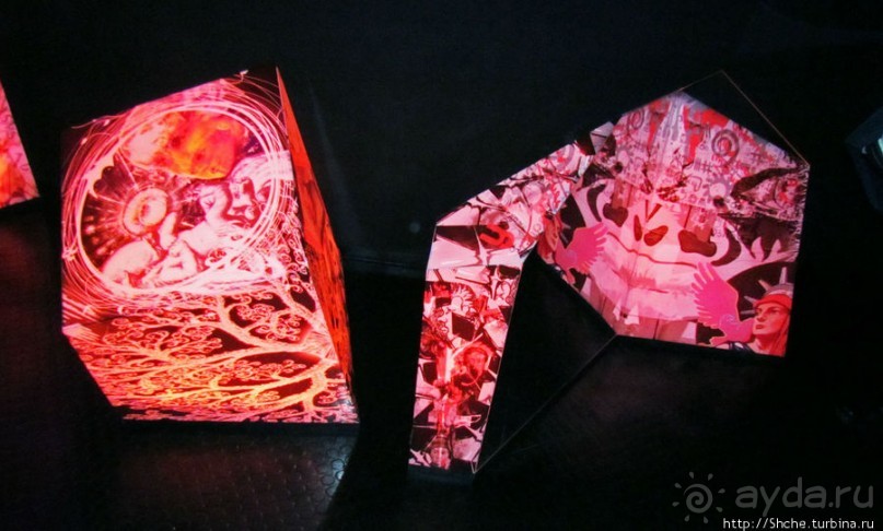 Альбом отзыва ""Кристальные миры Сваровски" - зал за залом"