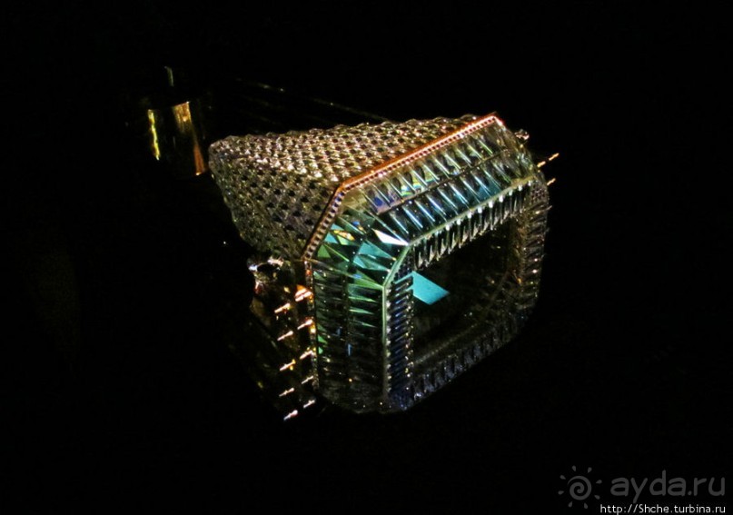 Альбом отзыва ""Кристальные миры Сваровски" - зал за залом"