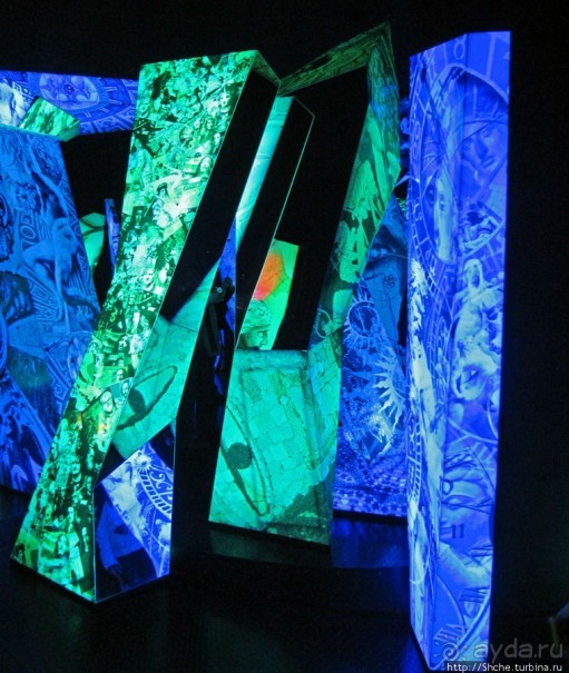 Альбом отзыва ""Кристальные миры Сваровски" - зал за залом"