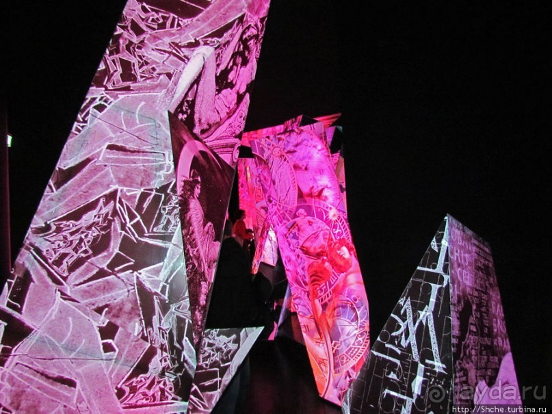 Альбом отзыва ""Кристальные миры Сваровски" - зал за залом"