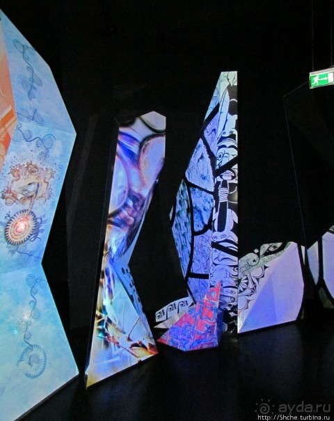 Альбом отзыва ""Кристальные миры Сваровски" - зал за залом"