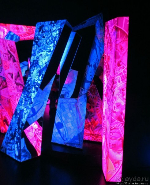 Альбом отзыва ""Кристальные миры Сваровски" - зал за залом"