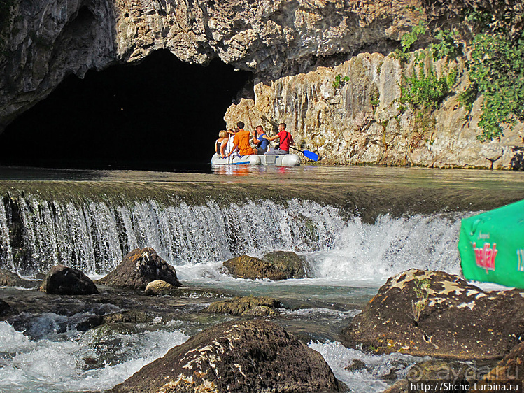 Альбом отзыва "Источник Буна — один из крупнейших и красивейших в Европе"