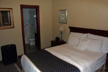 Почувствуй себя колонизатором (отель в Куэнке)