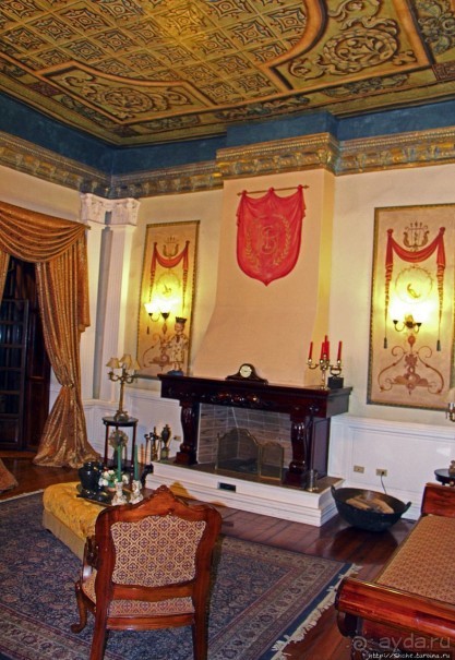 Почувствуй себя колонизатором (отель в Куэнке)