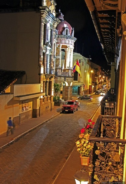 Почувствуй себя колонизатором (отель в Куэнке)