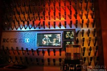 Магазин культовой сети "Hard Rock cafe"
