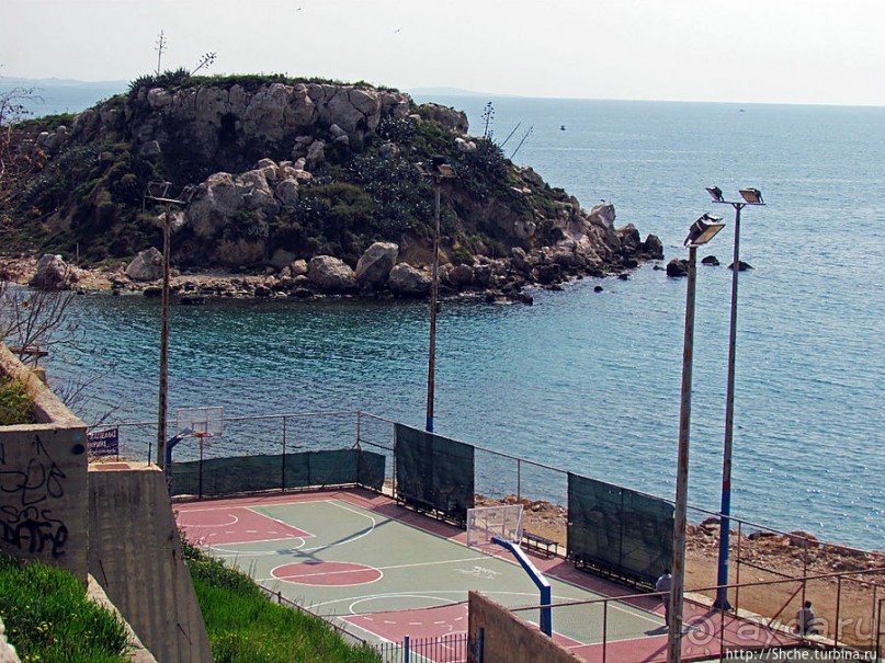 Меж двух заливов. Пляж Вотсалакия в Пирее