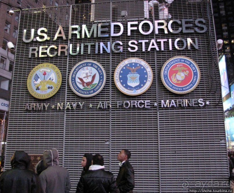 Бродвей, вечерняя прогулка 1 января. Увидеть за 2 часа