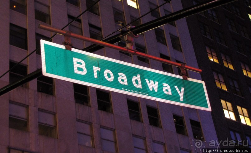 Бродвей, вечерняя прогулка 1 января. Увидеть за 2 часа