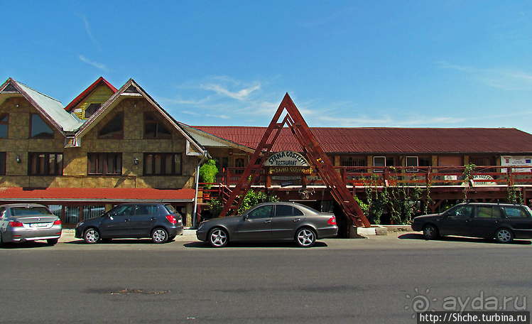 Колоритный румынский ресторан на трассе 24