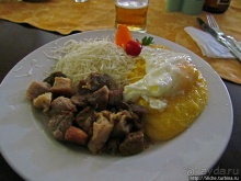 Колоритный румынский ресторан на трассе 24