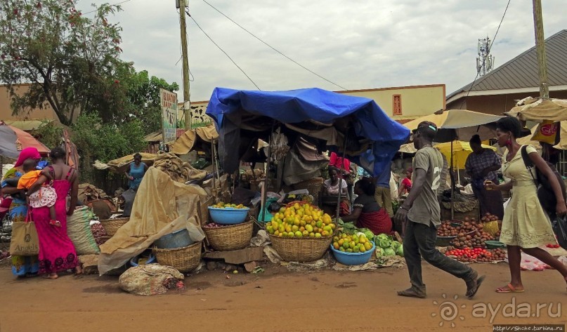 Кампала — столица демократической республики и королевства