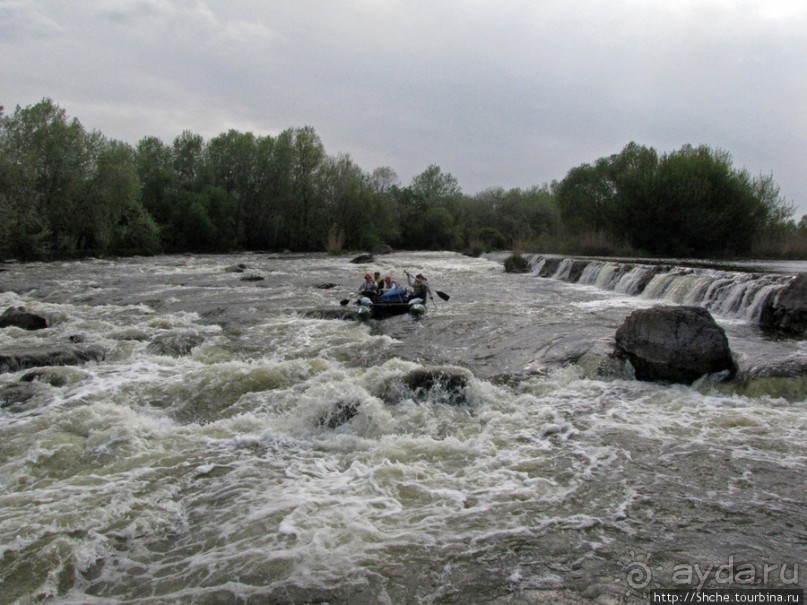 Водный поход по Южному Бугу, день 3. Порог " Мельница"