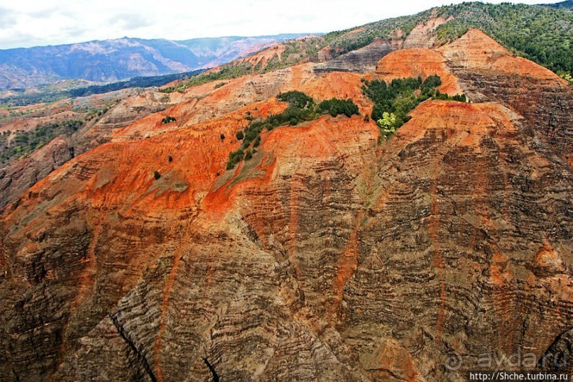 На вертолете над Кауаи. Этап 2. Великолепный каньон Ваймеа