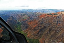 На вертолете над Кауаи. Этап 2. Великолепный каньон Ваймеа