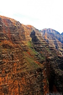 На вертолете над Кауаи. Этап 2. Великолепный каньон Ваймеа