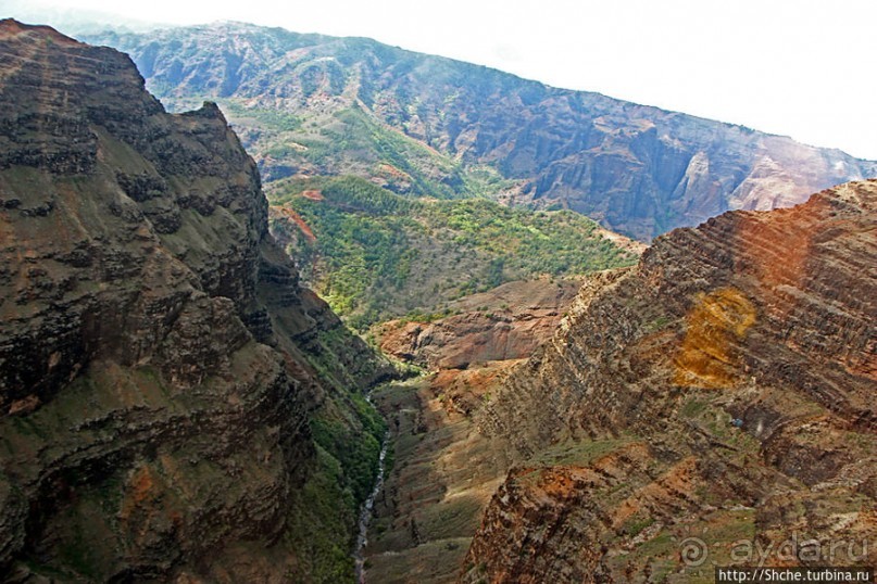 На вертолете над Кауаи. Этап 2. Великолепный каньон Ваймеа