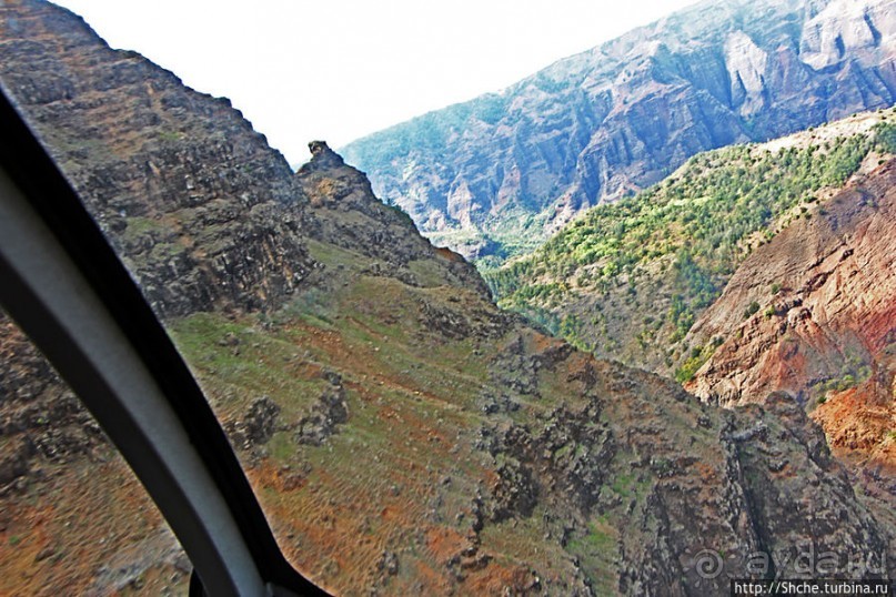 На вертолете над Кауаи. Этап 2. Великолепный каньон Ваймеа