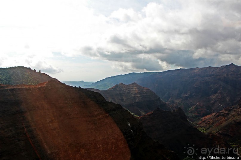 На вертолете над Кауаи. Этап 2. Великолепный каньон Ваймеа
