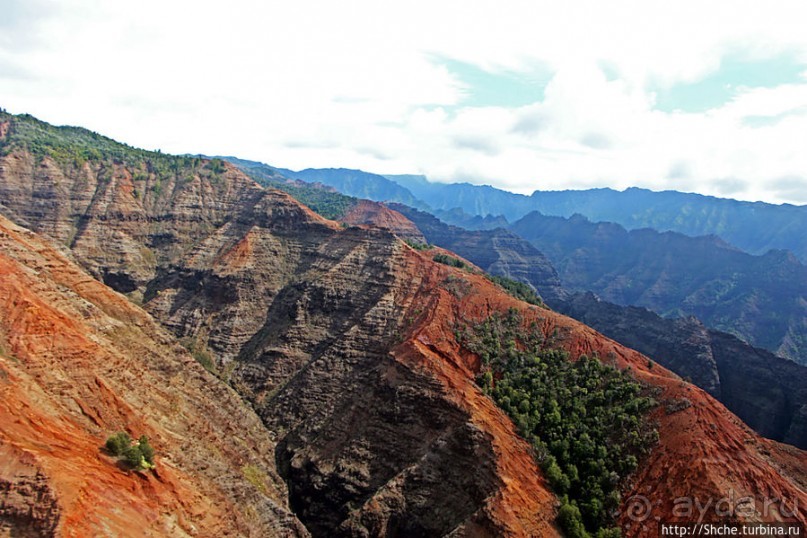 На вертолете над Кауаи. Этап 2. Великолепный каньон Ваймеа