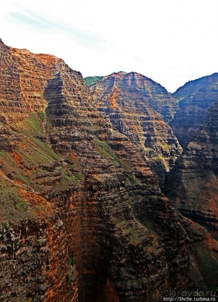 На вертолете над Кауаи. Этап 2. Великолепный каньон Ваймеа