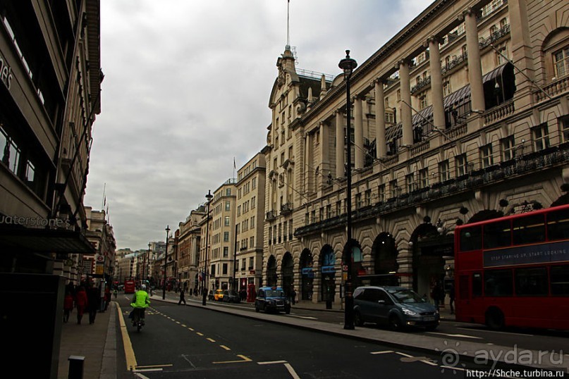 "По улице Пикадилли" ... я шел в сторону "Хард-Рок кафе"
