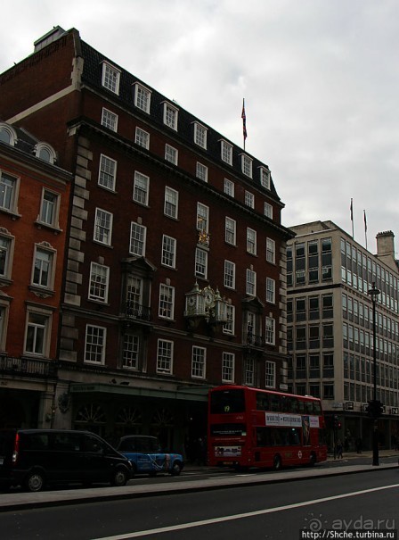 "По улице Пикадилли" ... я шел в сторону "Хард-Рок кафе"