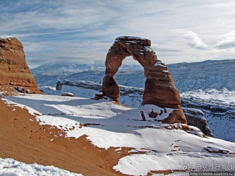 Нежная Арка - жемчужина парка Арчес, символ штата Юта.