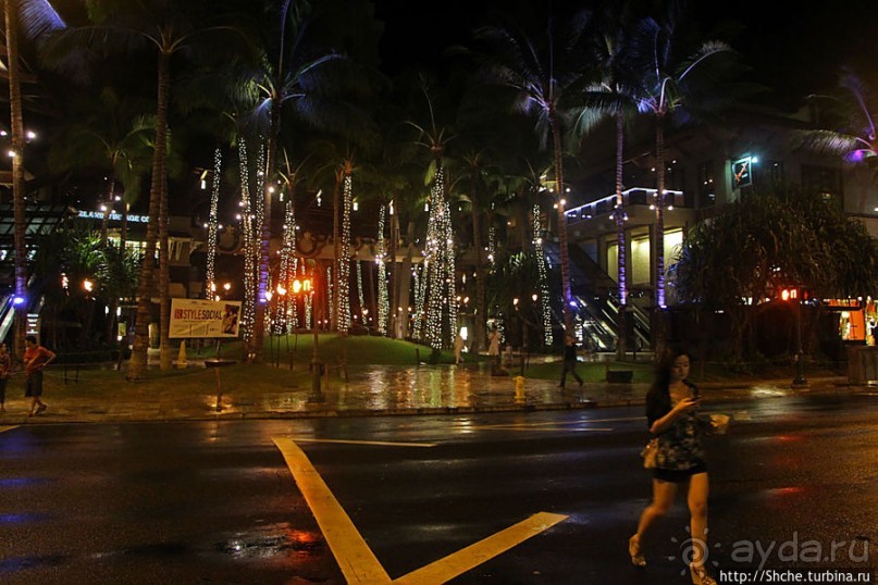 "Здесь Вам не Лас-Вегас, здесь принцип иной" — огни Вайкики