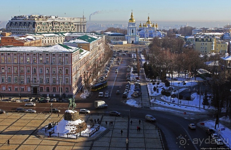 Памятник Богдану Хмельницкому — произведение искусства XIX в