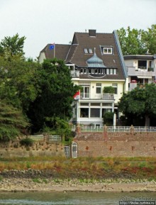 По Рейну на корабле. Городок за городком. Зюрт